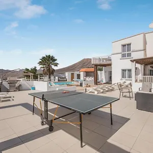 Casa Nira Villa Mácher
