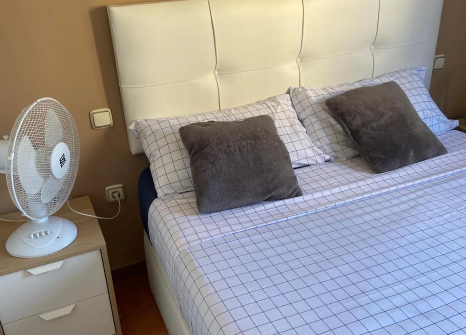 Homestay Habitacion Con Cama Matrimonial En Malaga Spain